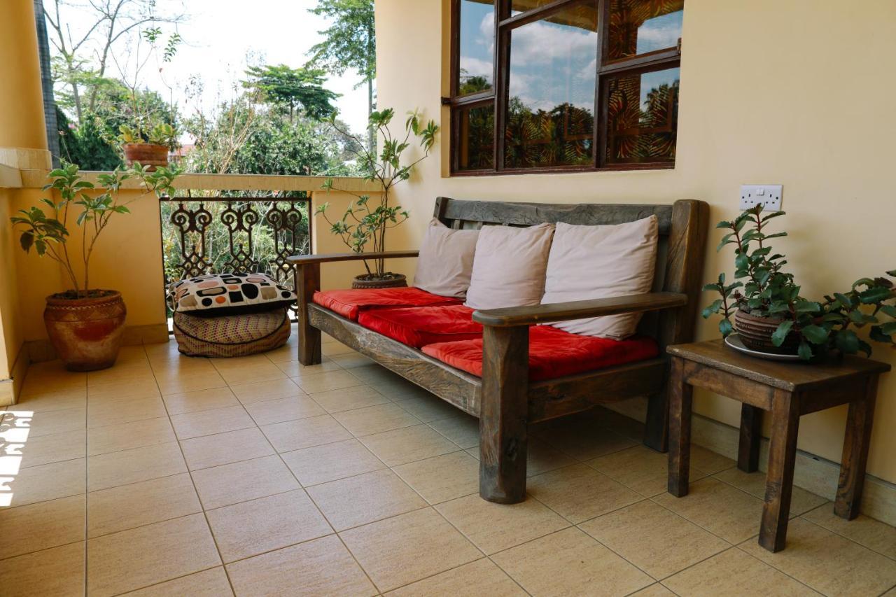 White House Of Tanzania Hostel Arusha Exterior photo