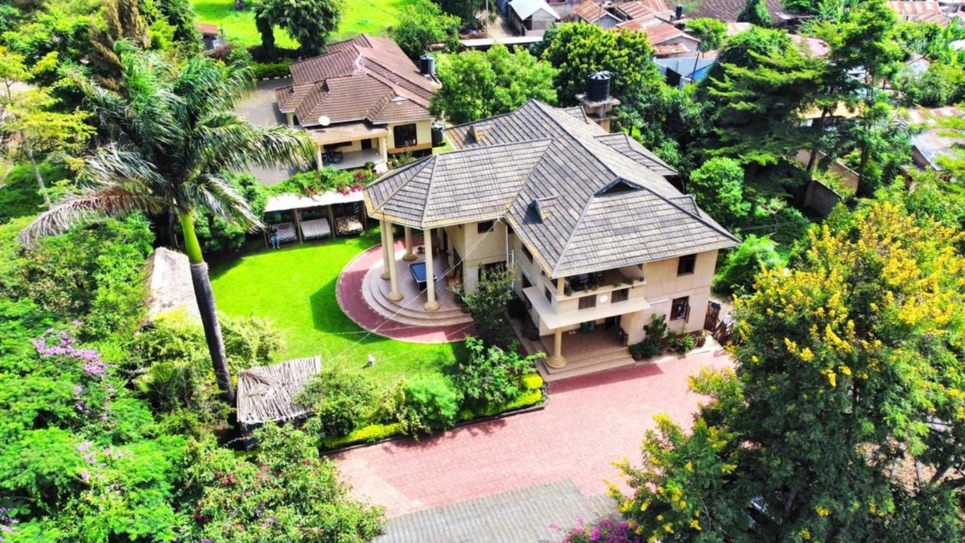 White House Of Tanzania Hostel Arusha Exterior photo